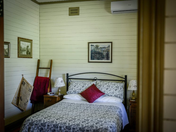 Retrospect Bed and Breakfast NSW Holidays & Things to