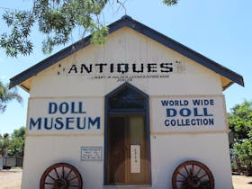 Gerogery Doll Museum