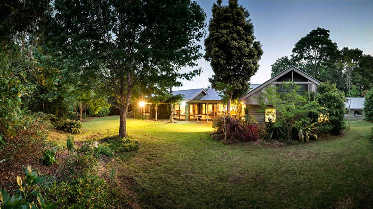 Mt Glorious Getaway Cottages and Conference Centre