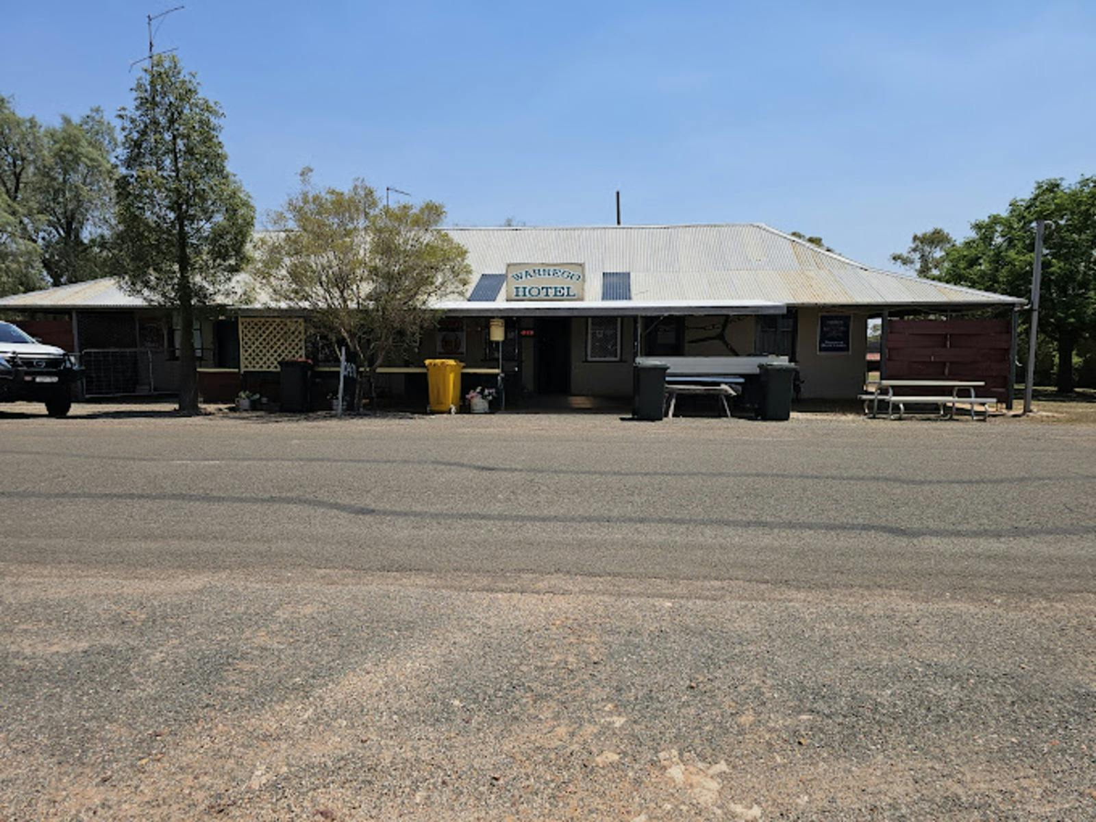 Ford's Bridge  Warrego Hotel