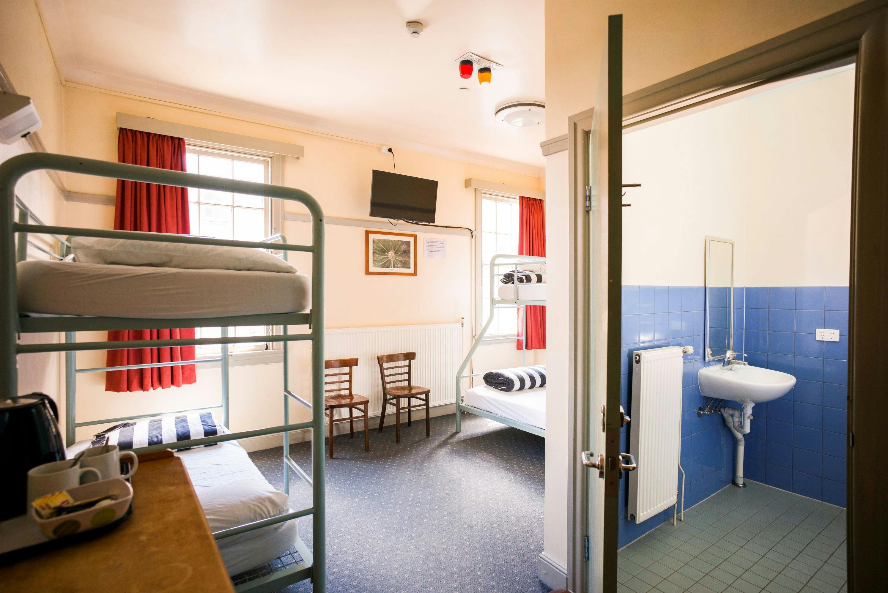 Family 4  Share Ensuite