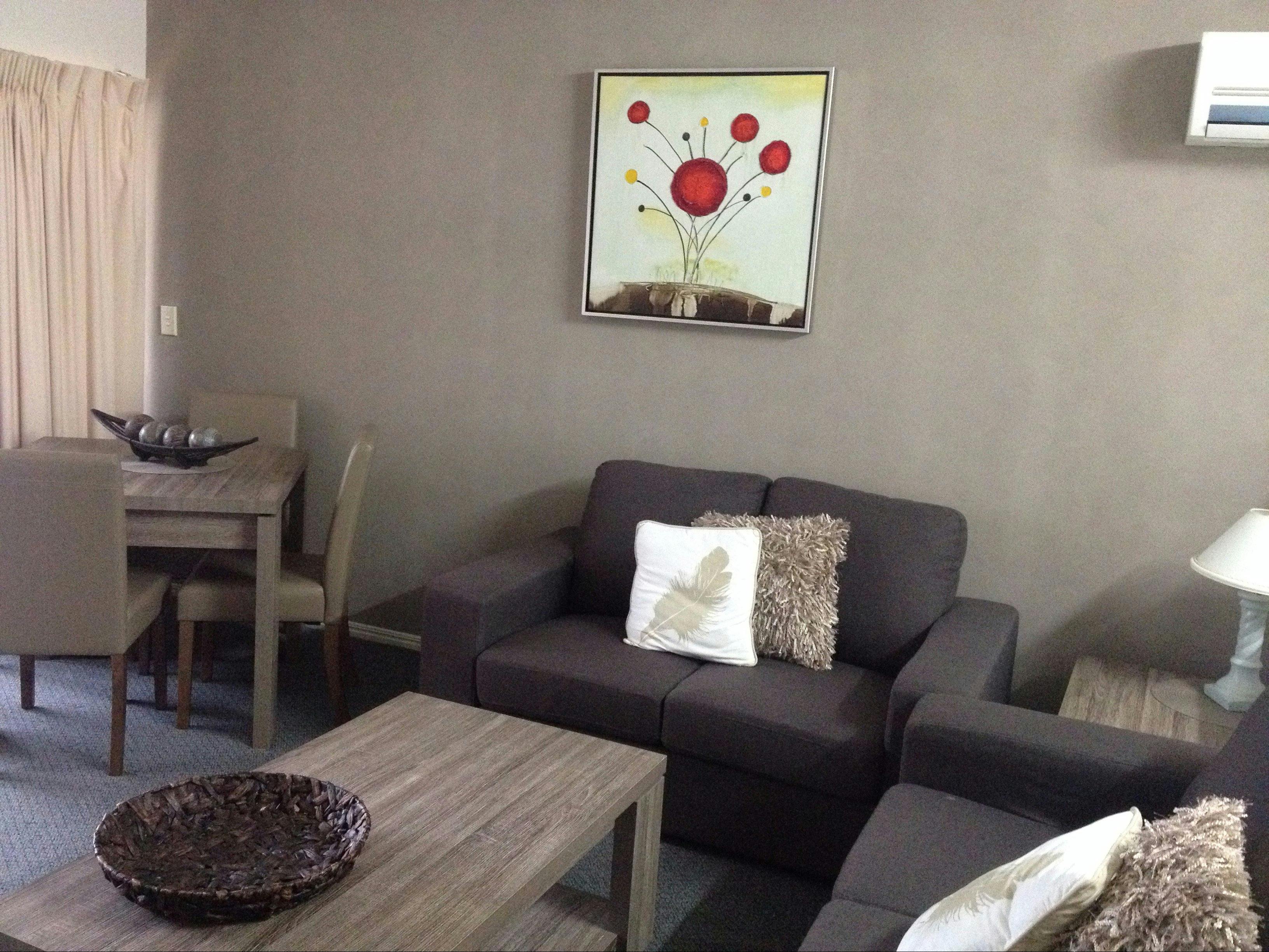 combined lounge and dining area