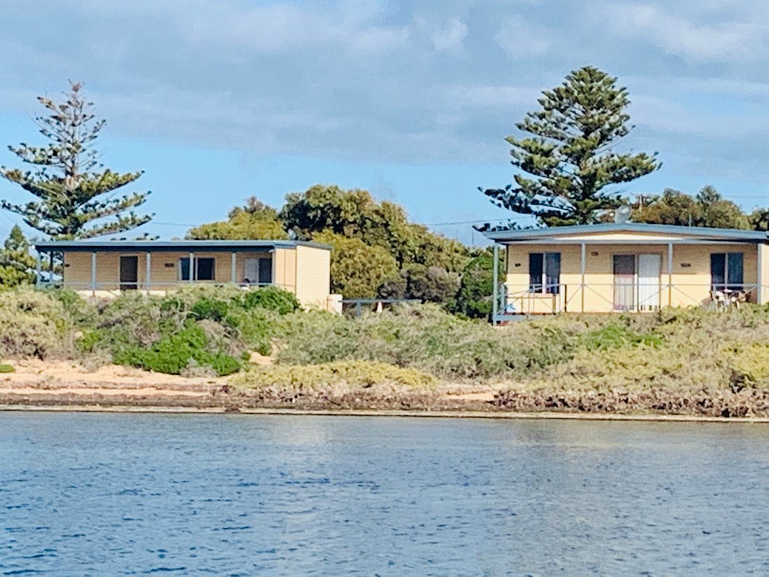 Venus Bay Beachfront Tourist Park, DELUXE ENSUITE BEACHFRONT Ve...