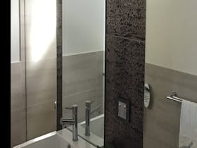 Spectacular bathroom.