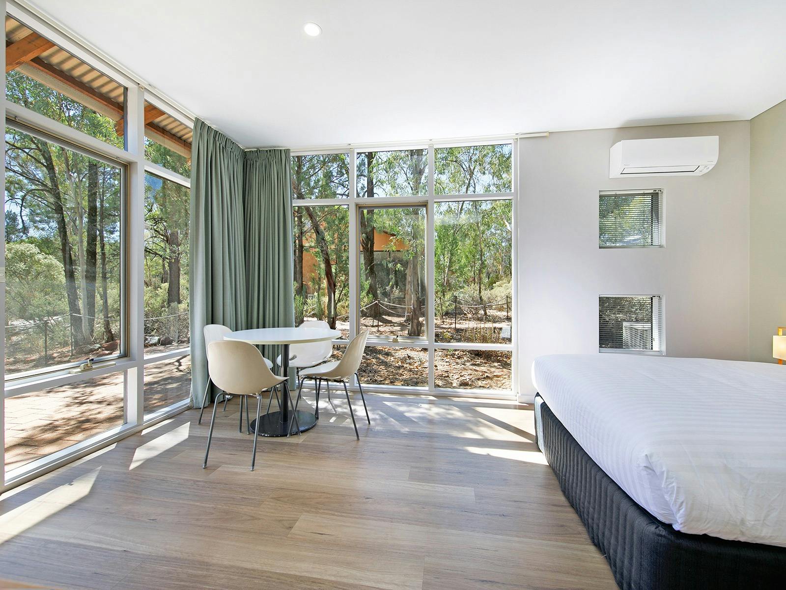 Heysen Room