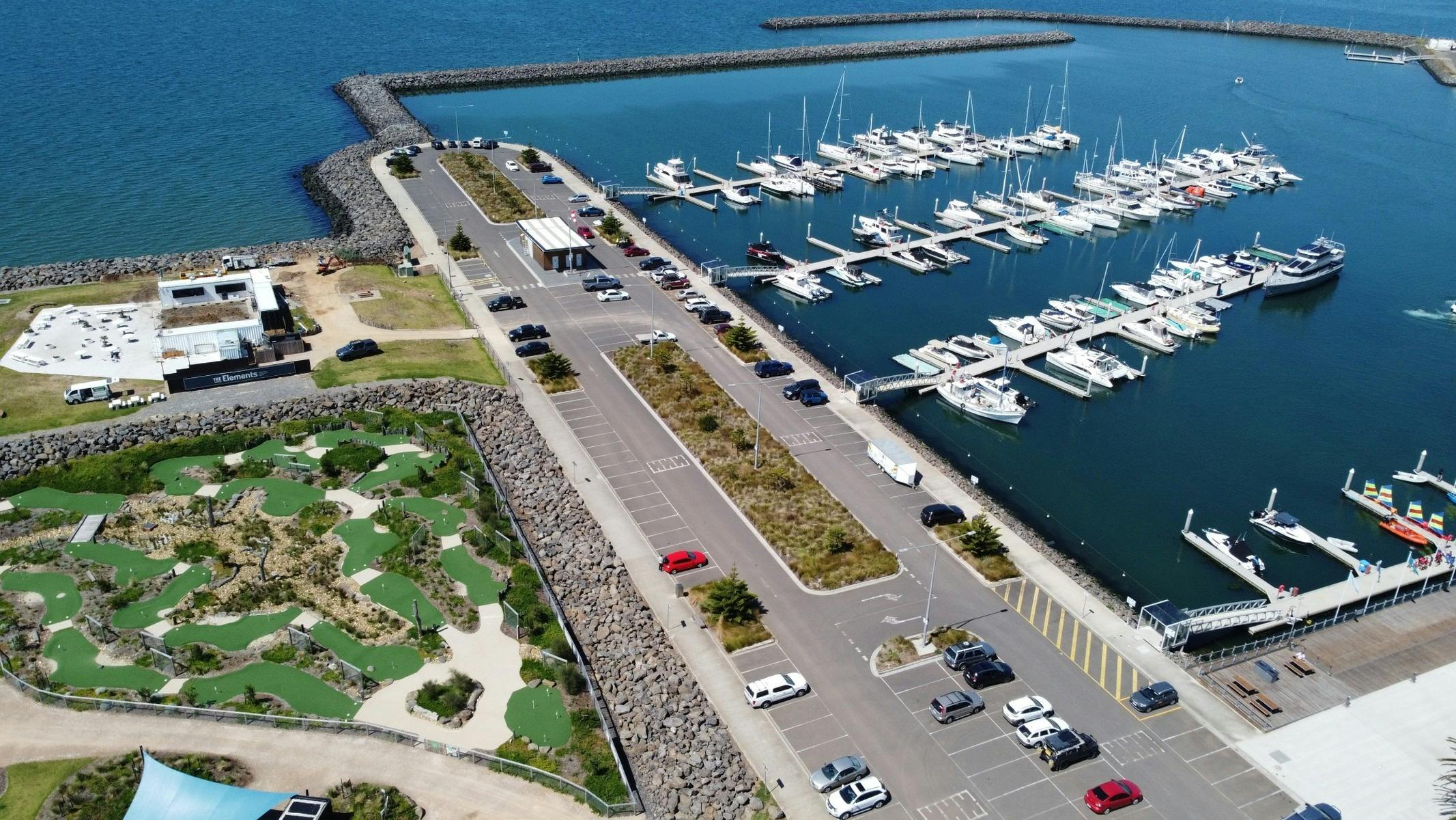 Waterfront Mini Golf at Wyndham Harbour