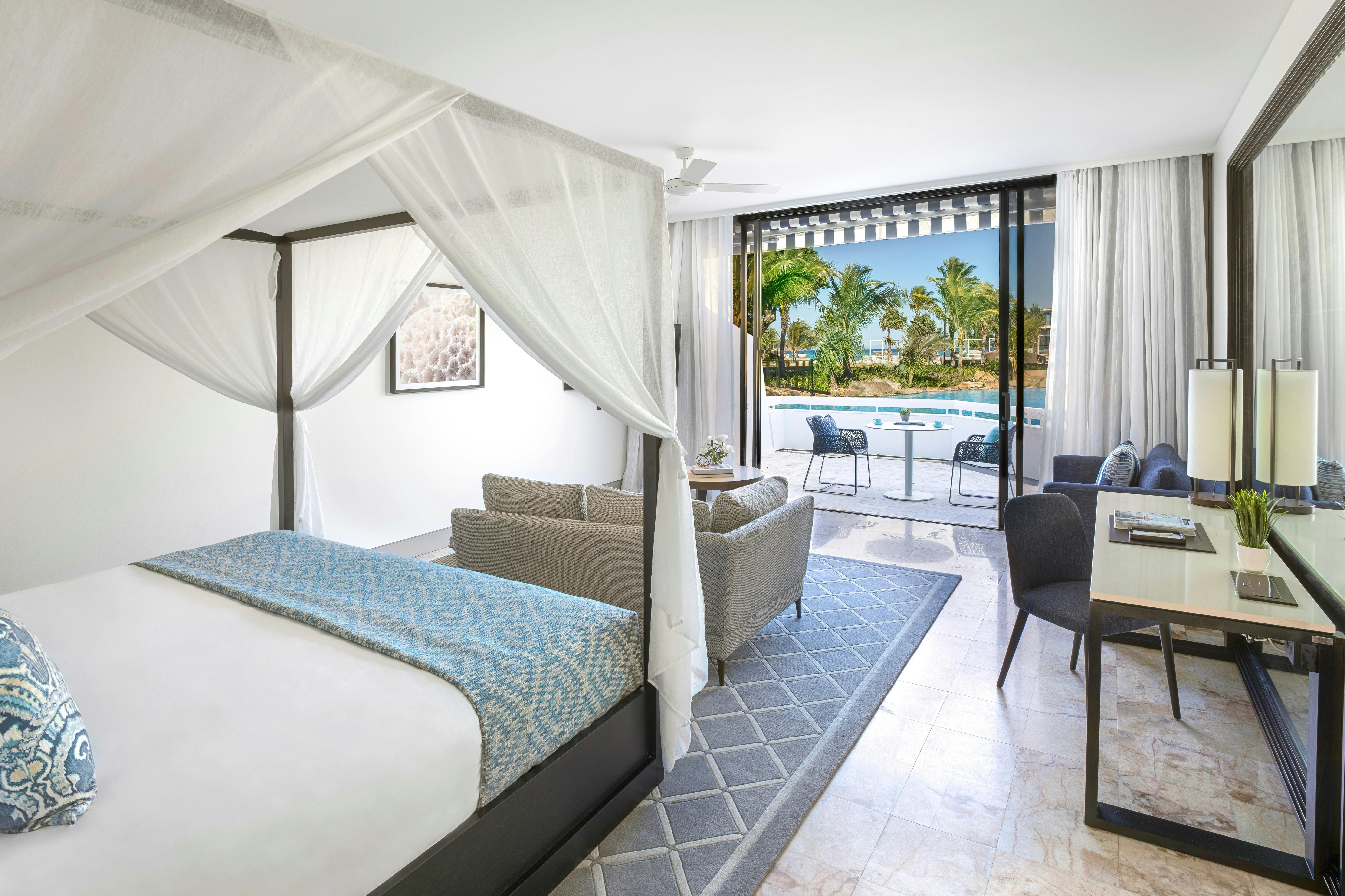 ​  Family Lagoon Suite