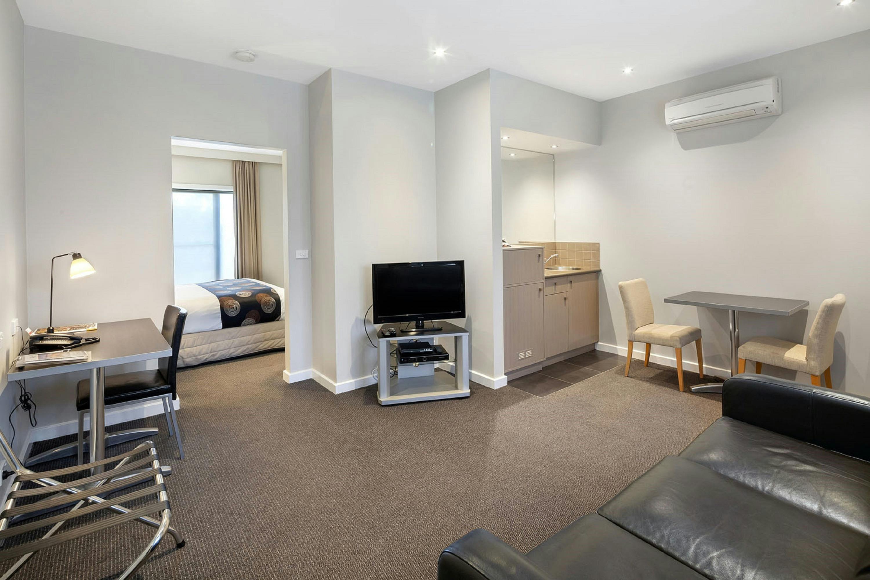 King Spa Suite