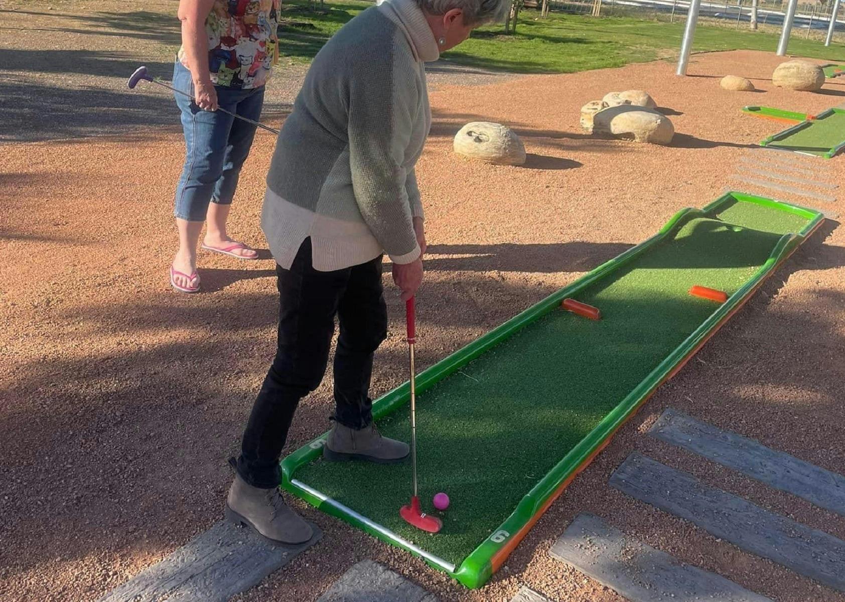 Julia Creek Caravan Park Mini Golf