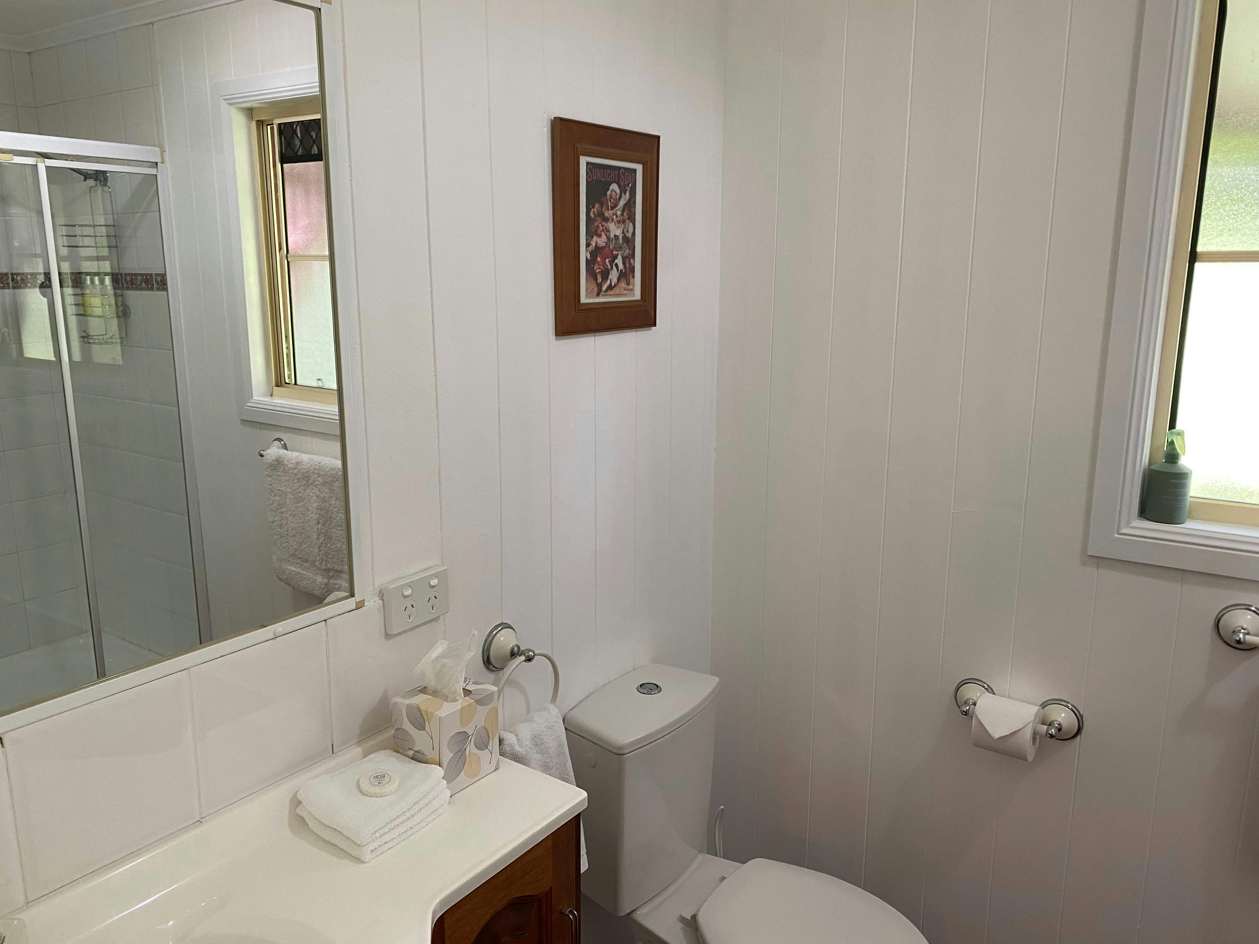 Kookaburra Cottage - bathroom-