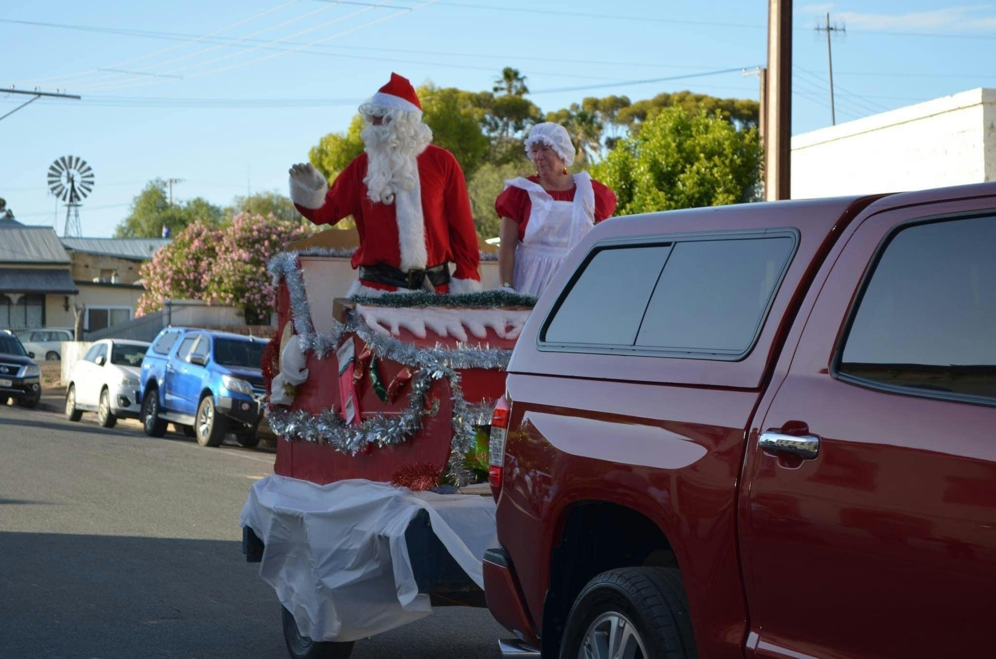 Lions Club Of Morgan & District Inc. Christmas Pageant & Riverfront Fete