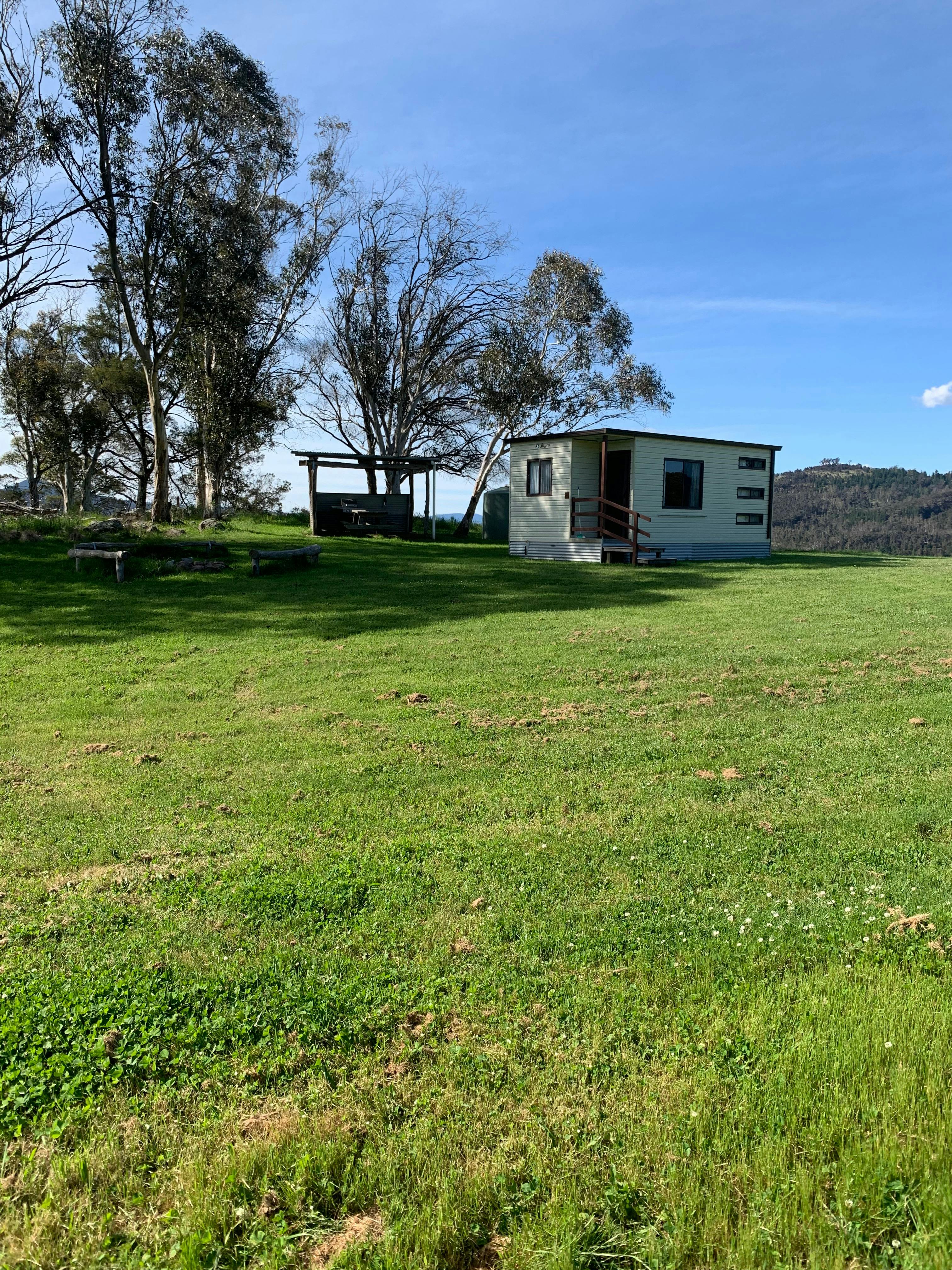 East cabin great views of The Valley and Farm