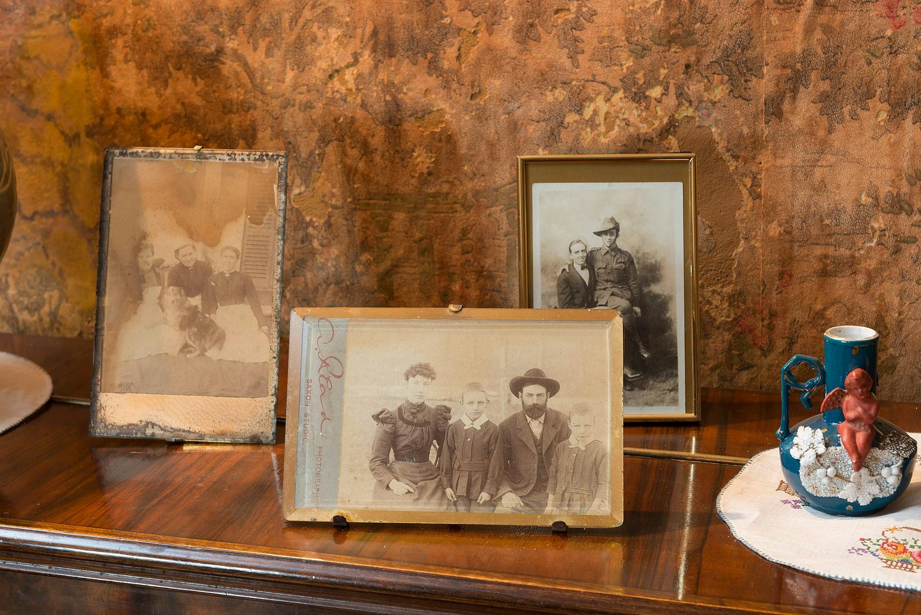 Mugga-Mugga cottage with historical photographs and objects