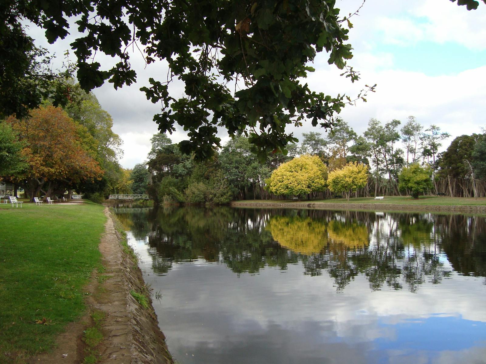 Bells Parade, Latrobe