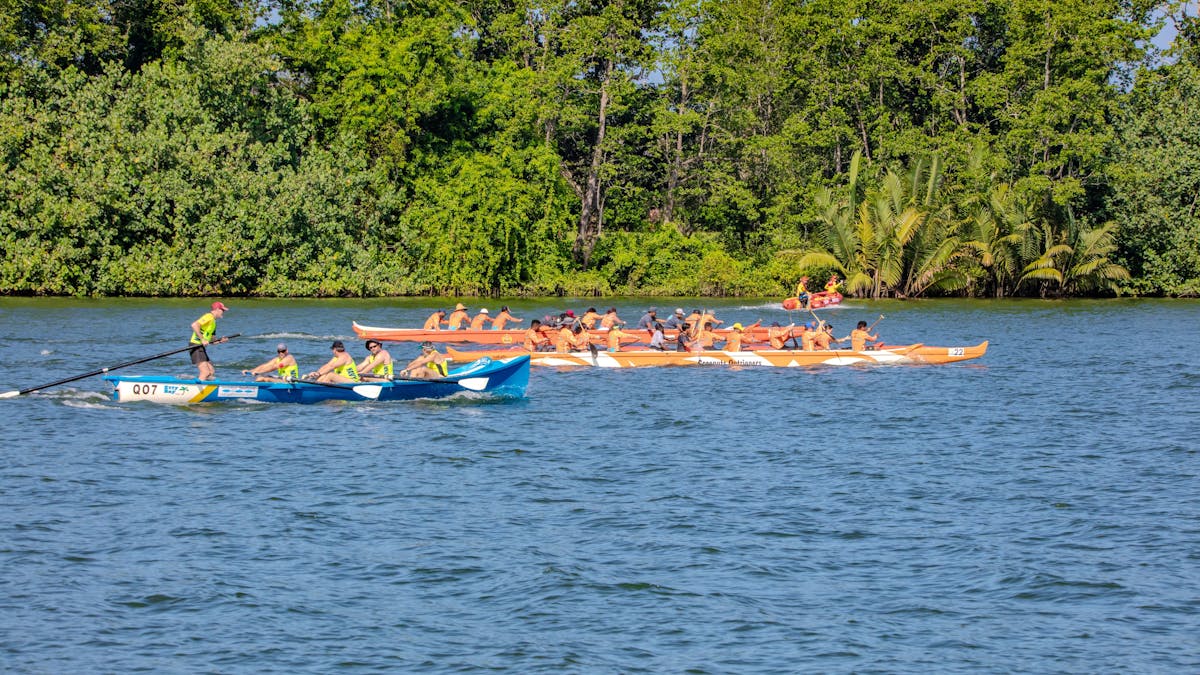 3 Innisfail sporting clubs competeing against each other in different types of boat racing