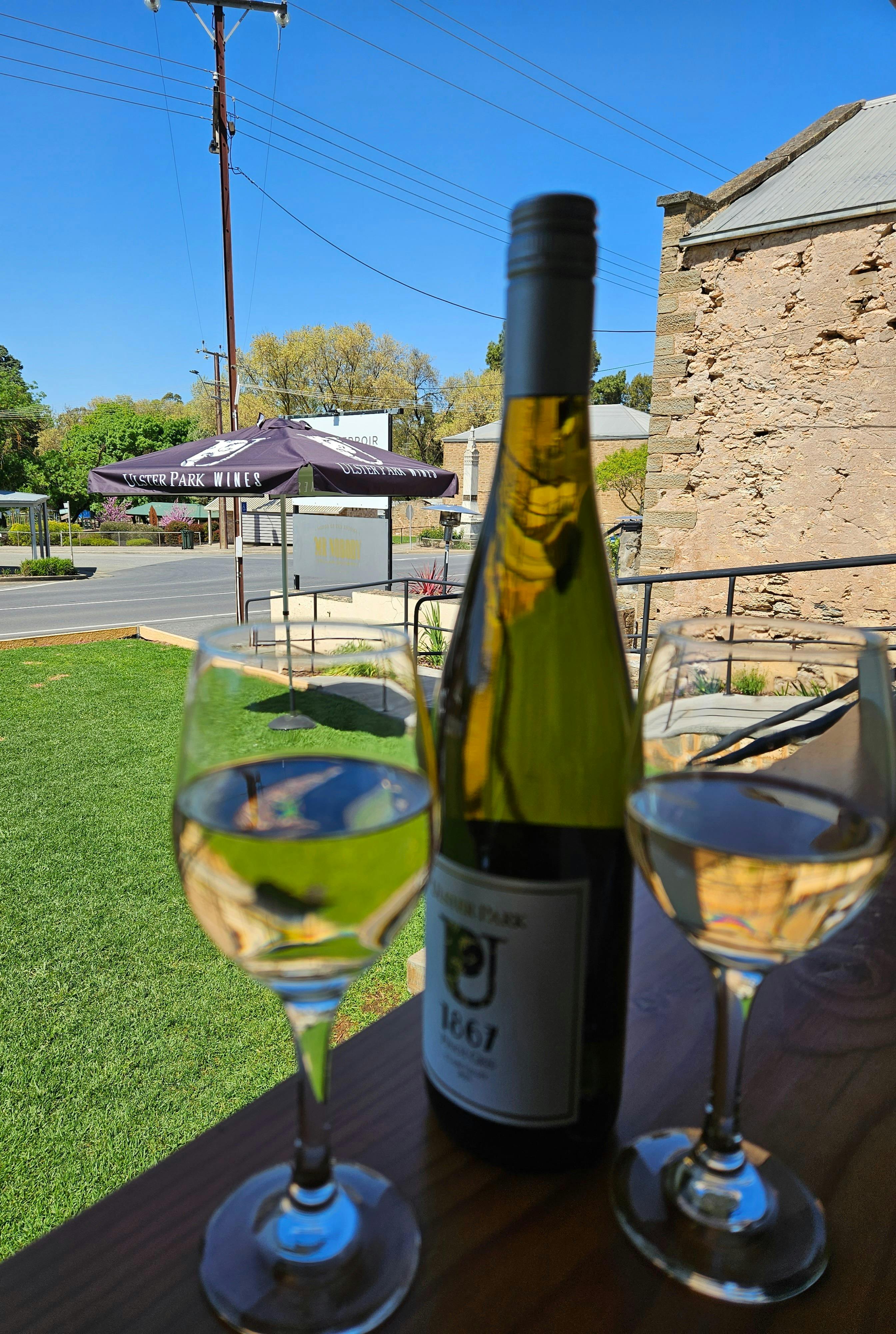 Gourmet at Ulster Park Wines, Three Little Birds Distillery, A Joyful Bunch