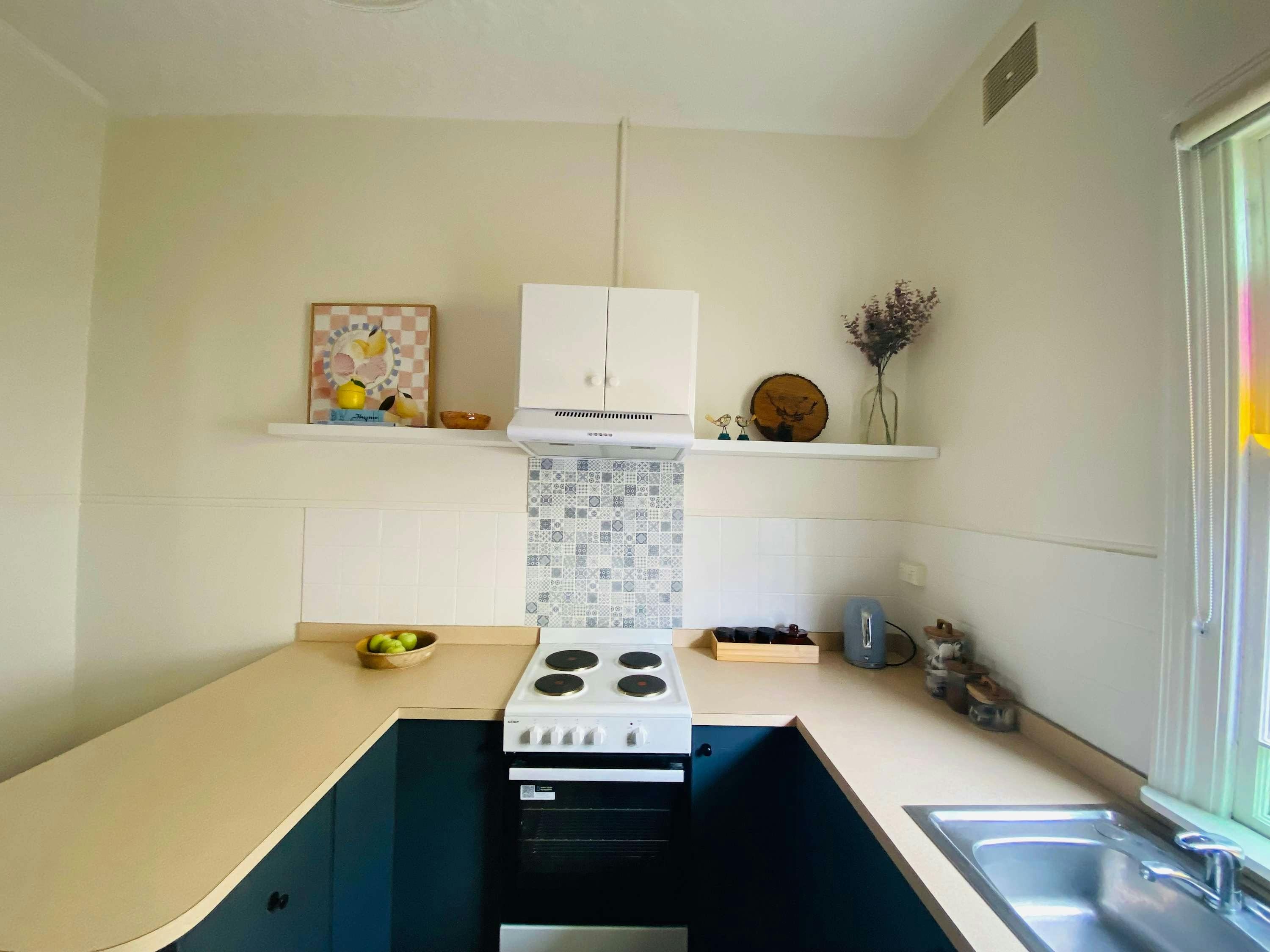 U shaped kitchen bench tops