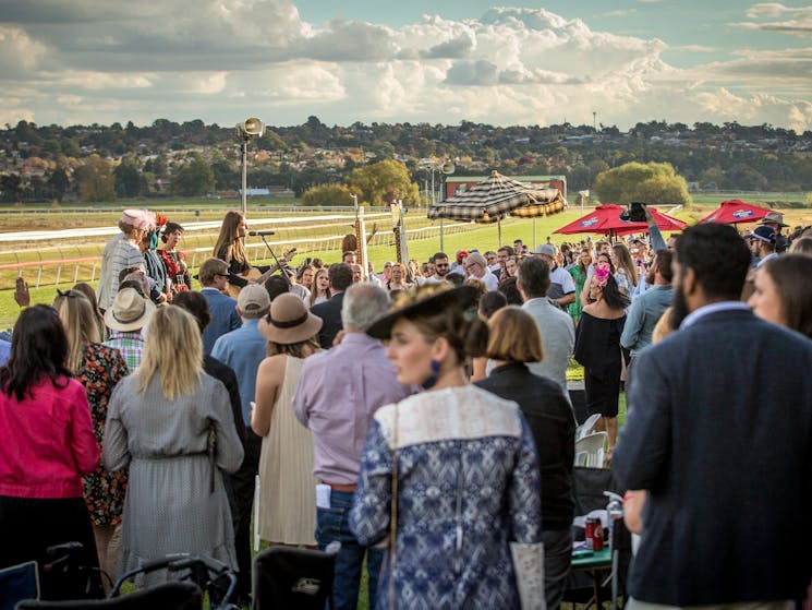 Bathurst Thoroughbred Racing