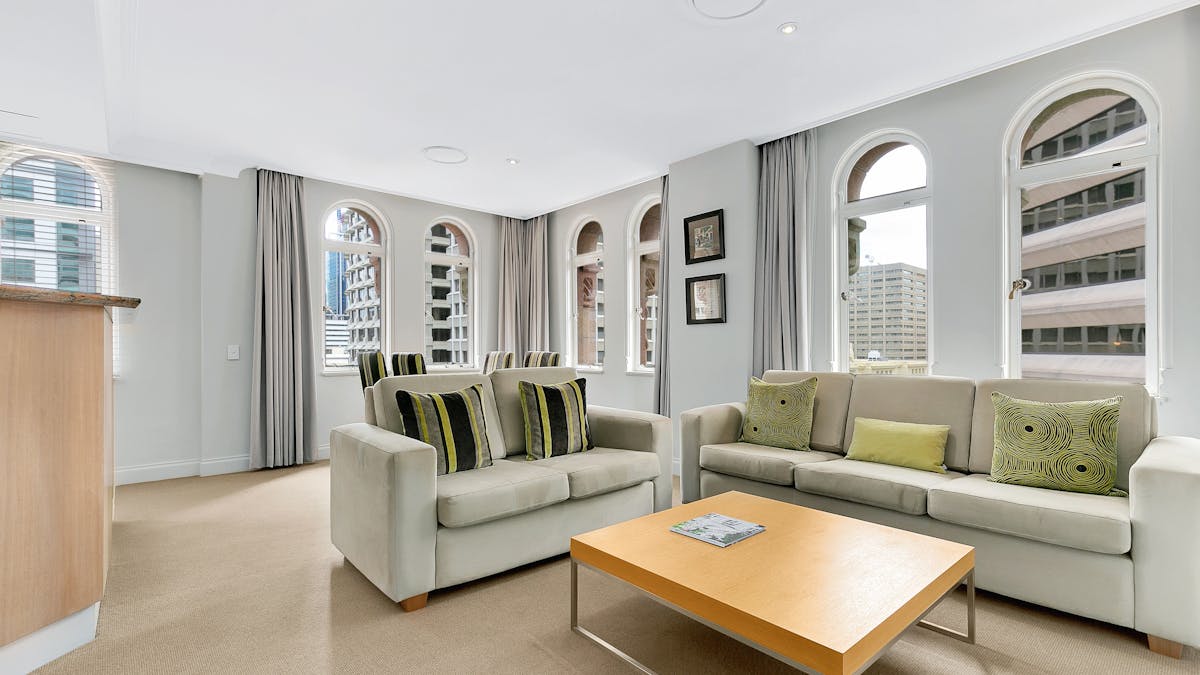 Manor Apartment Hotel