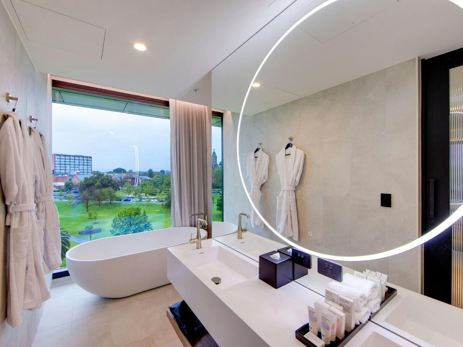 Oval Hotel Bathroom