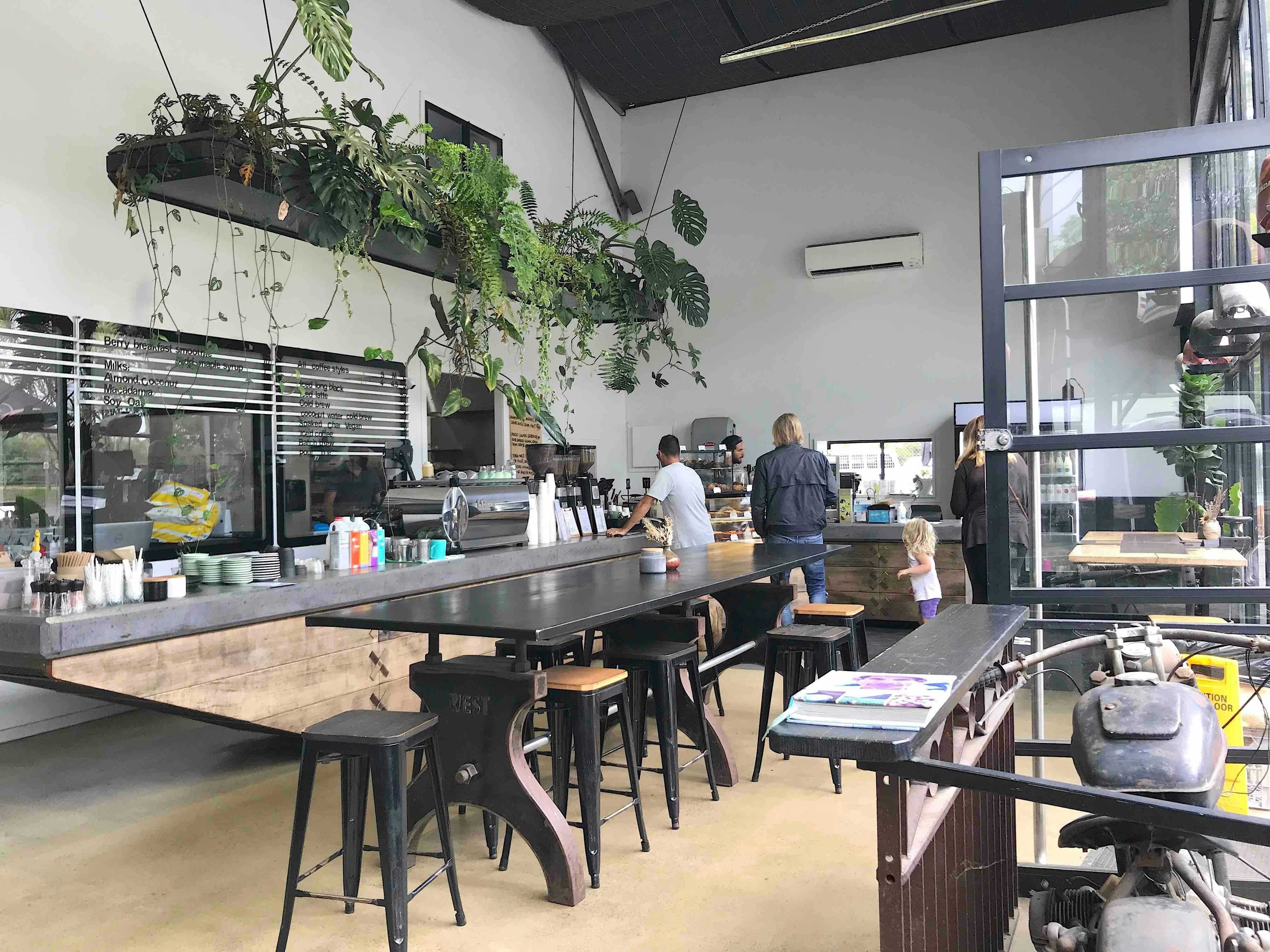 Eumundi Tour Deluxe with Eumundi Markets, Coffee Roasters, Lookout, and Gourmet Lunch at The Doonan