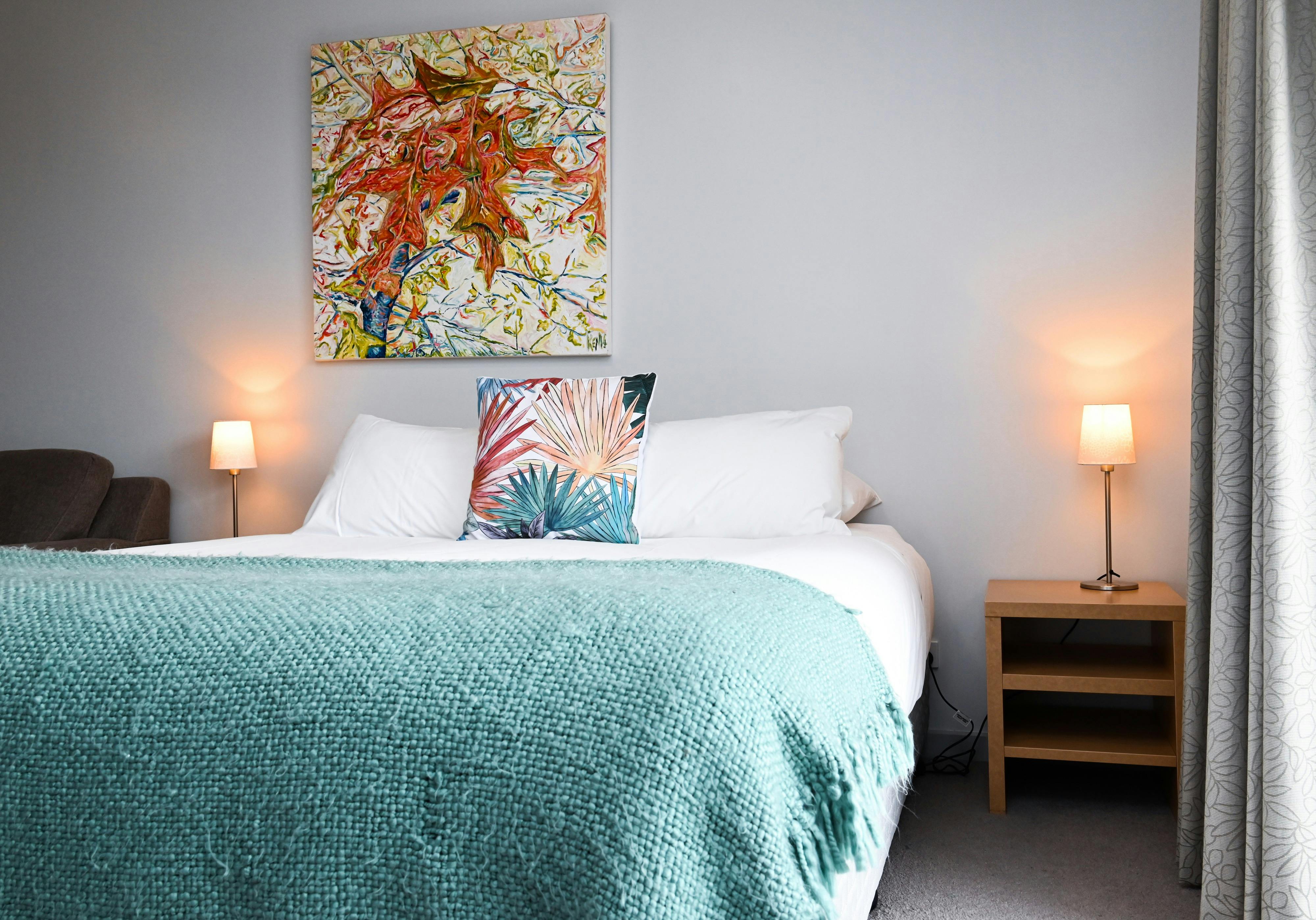 Mansfield Apartments Studio Apartment