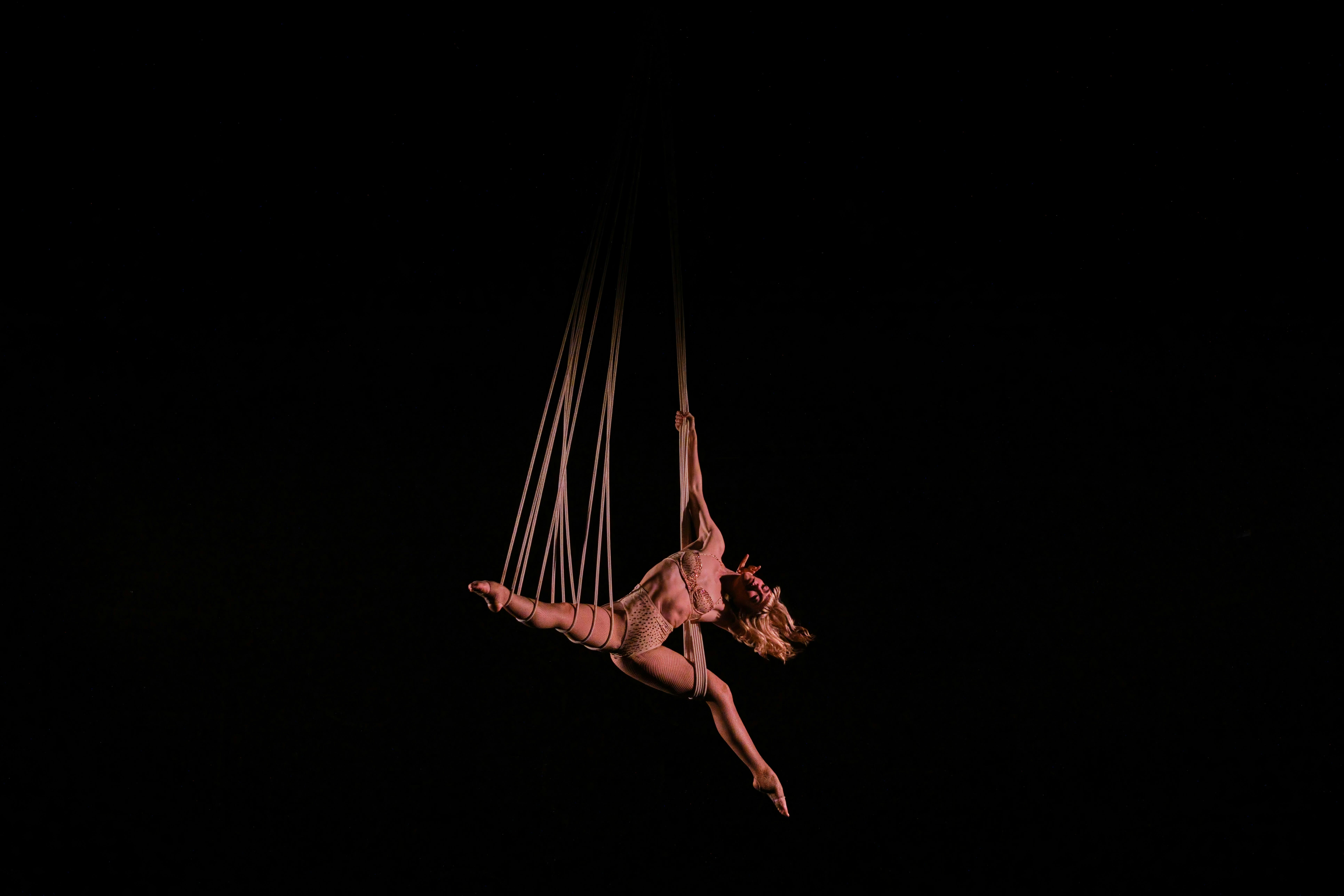 Multiloops Caress Caitlin Marion at Karnidale festival