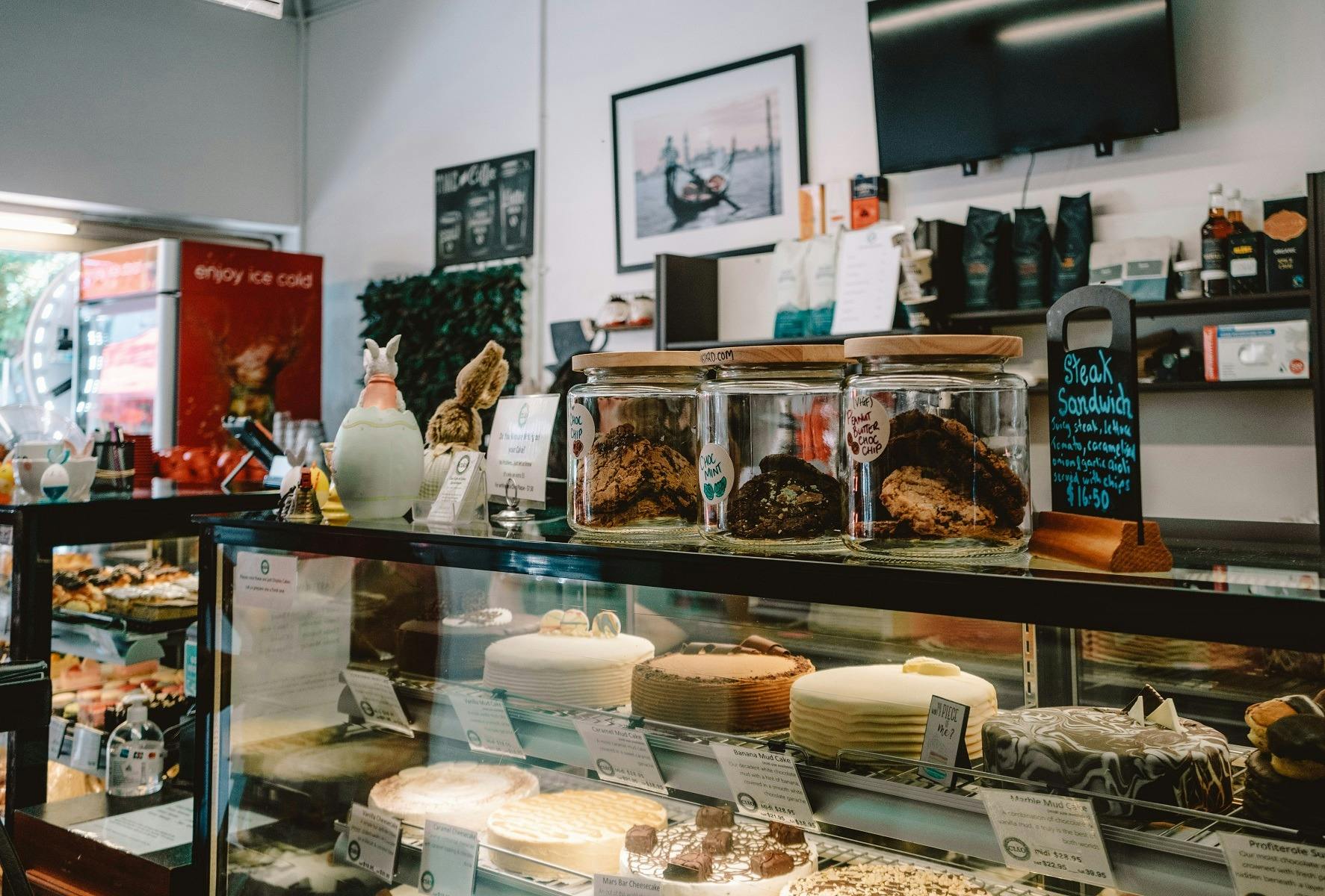 Ciao Cafe & Cakes 퀸베얀