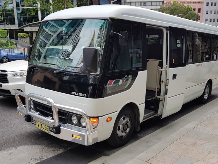 24 seats tour bus