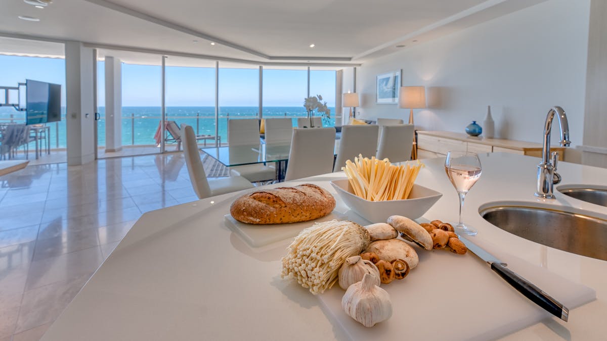 Oceans Mooloolaba - Accommodation