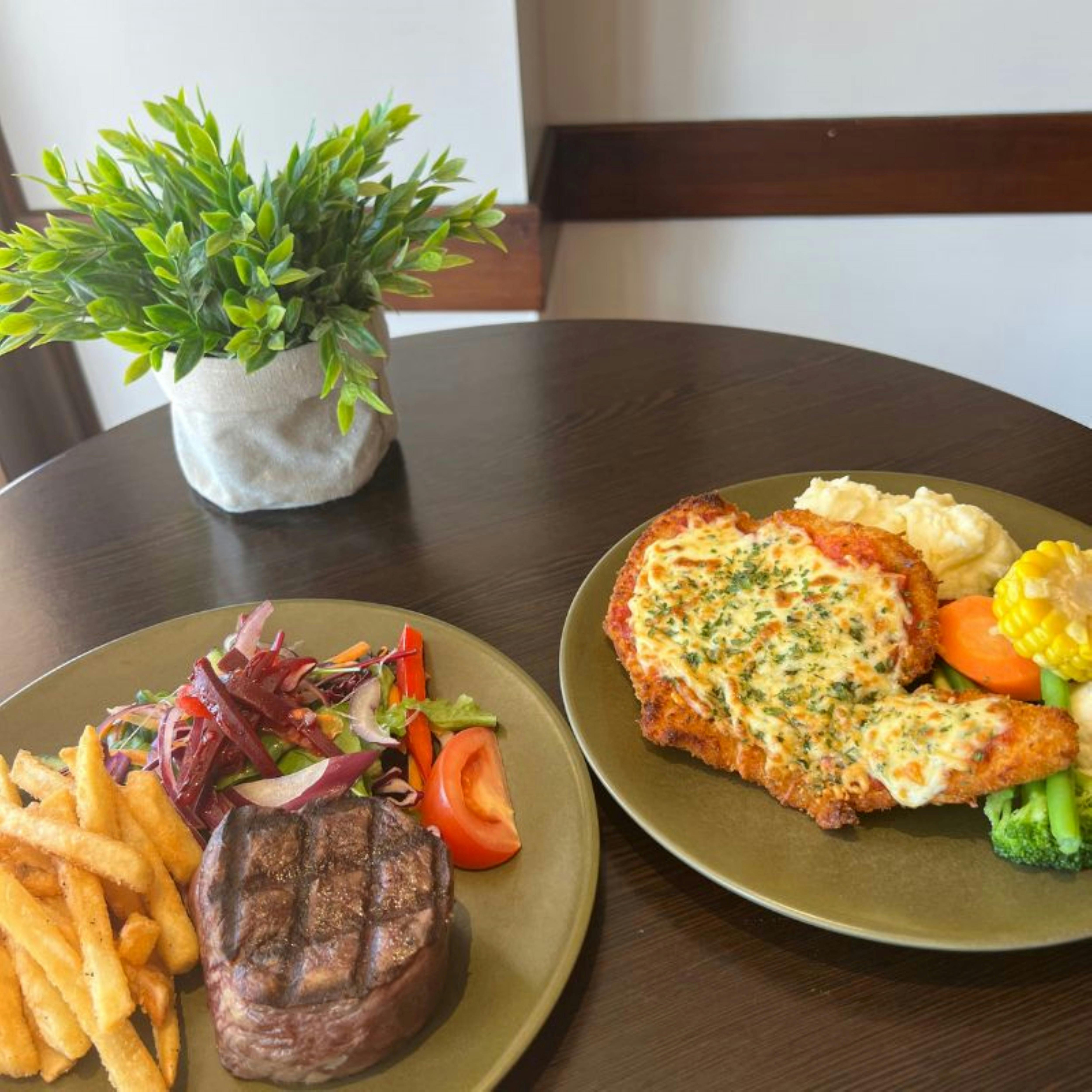 Royal Hotel Moree Bistro