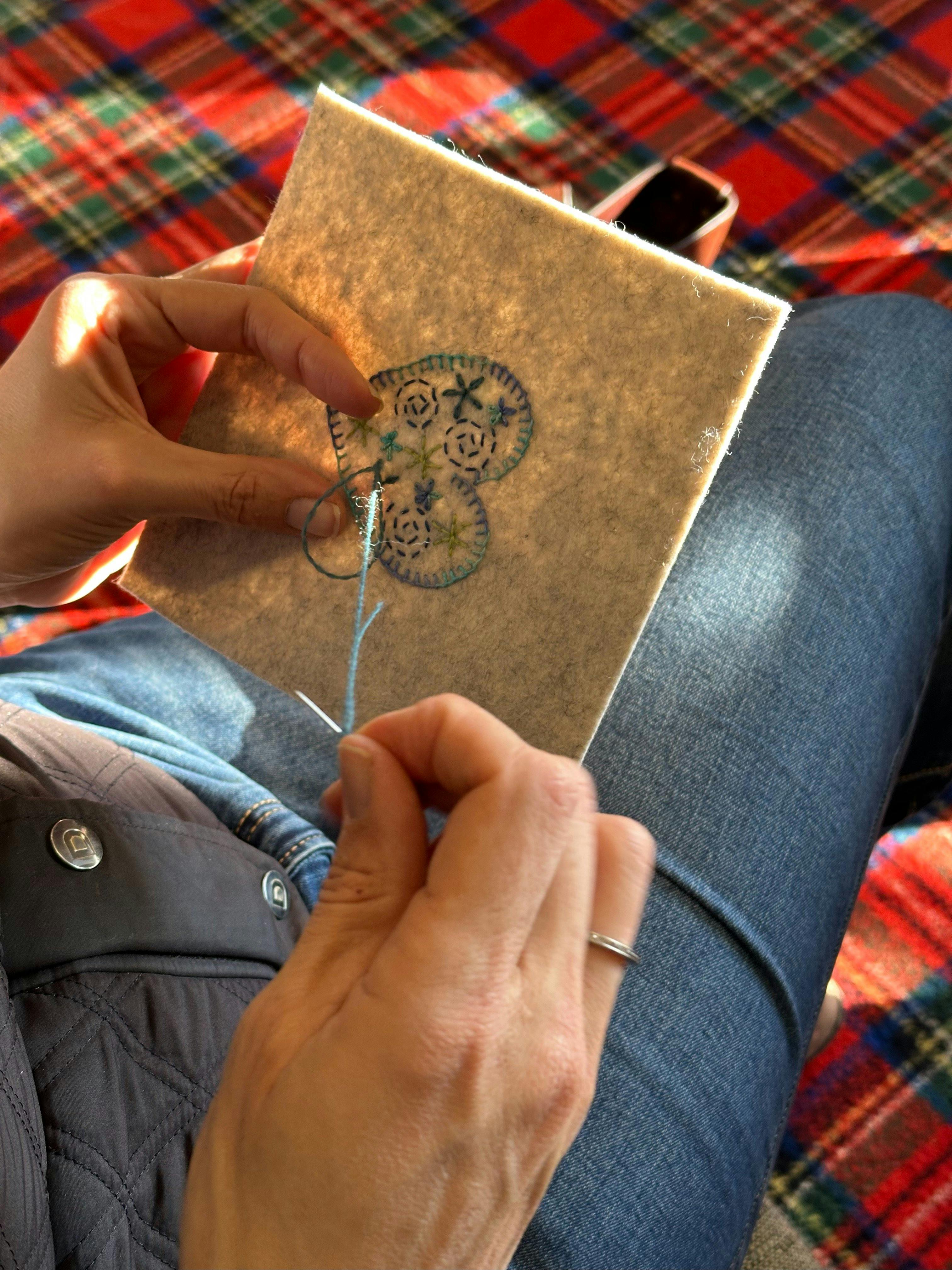 Learn  embroidery from internationally renowned Yvette Stanton