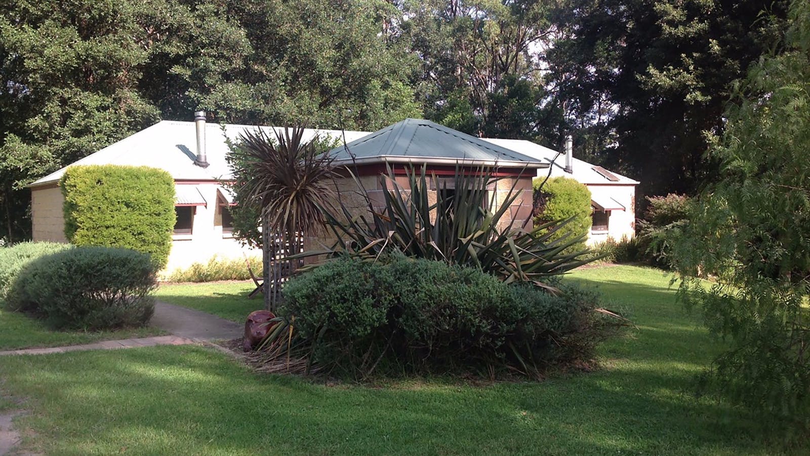 Lyrebird Ridge Organic Winery and Retreat