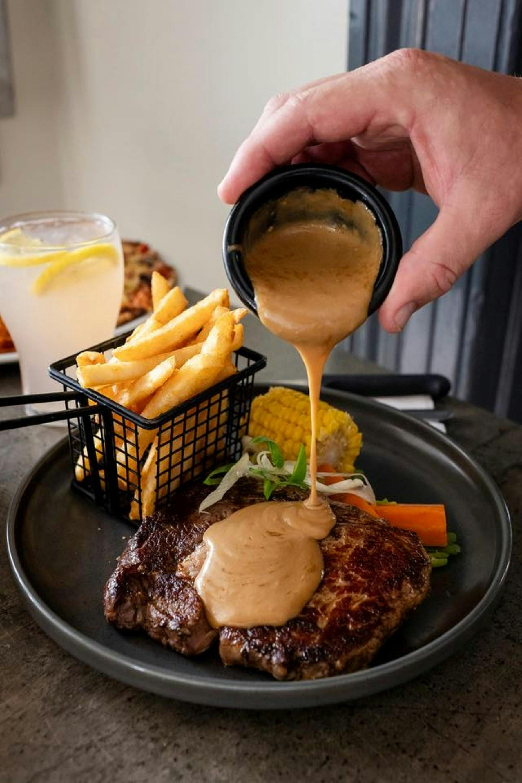 Federal Hotel Brasserie edit1