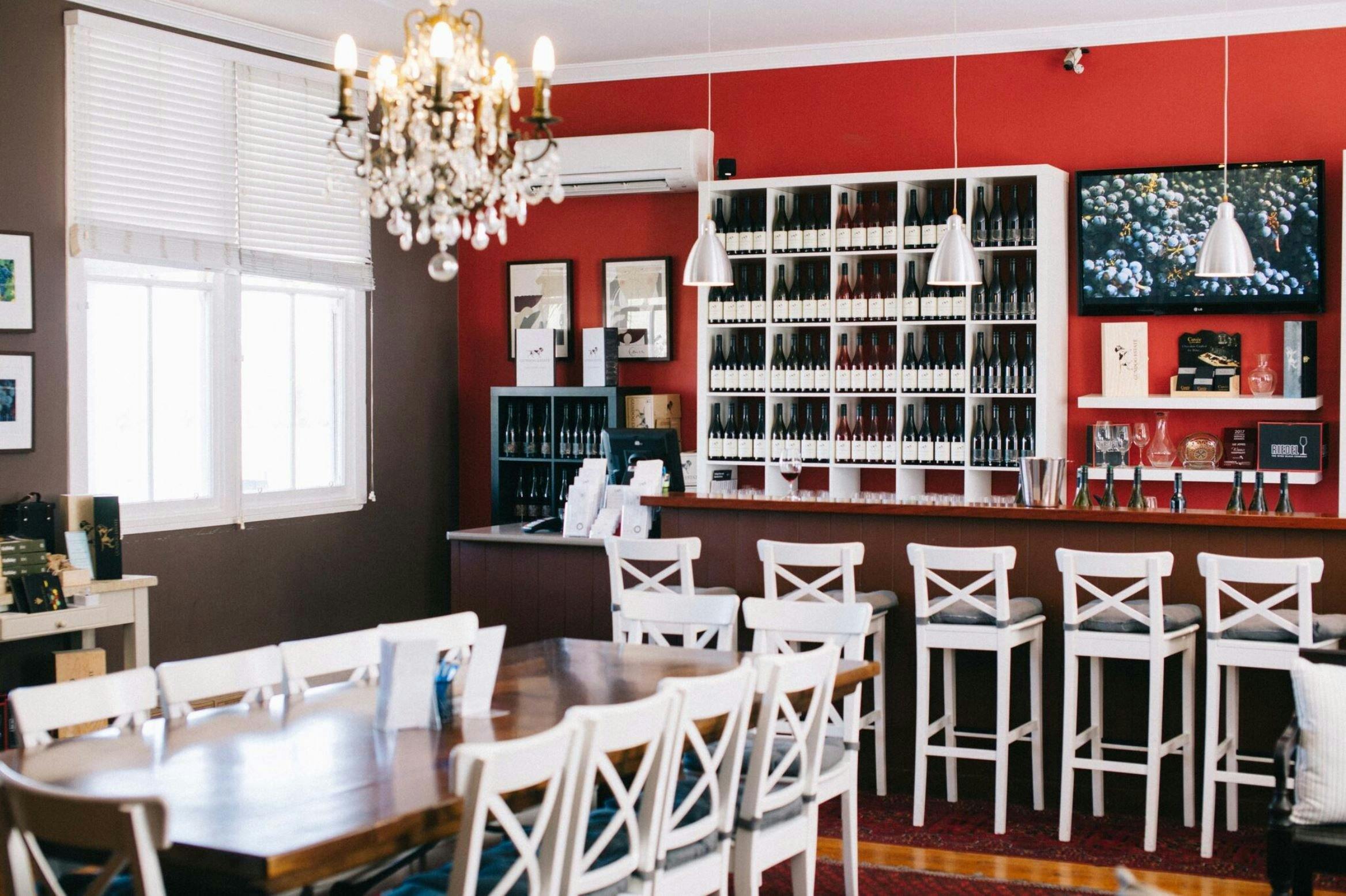 Gundog Estate Hunter 酒窖和美食食品儲藏室