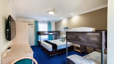 Golden Age - Budget Family Room