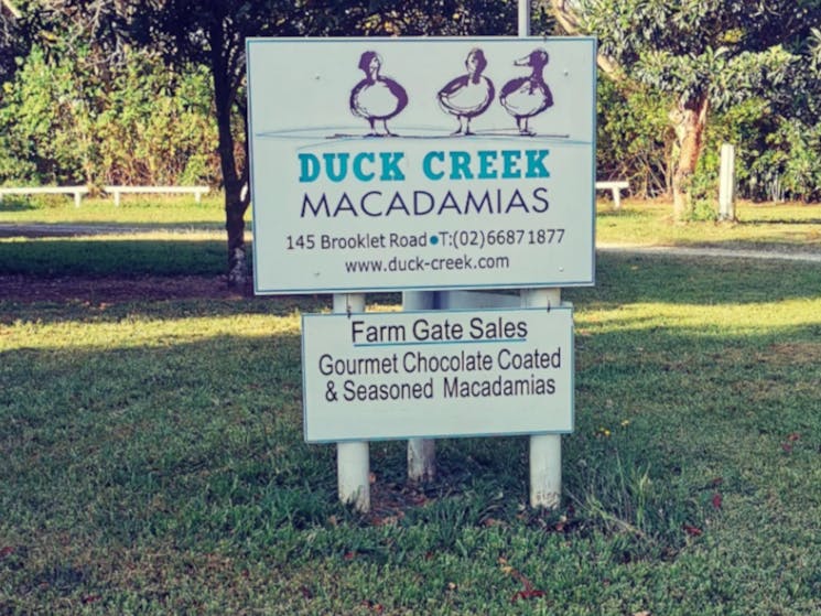 Duck Creek Macadamias Farm Gate Sign