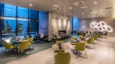 Deco Hotel Restaurant