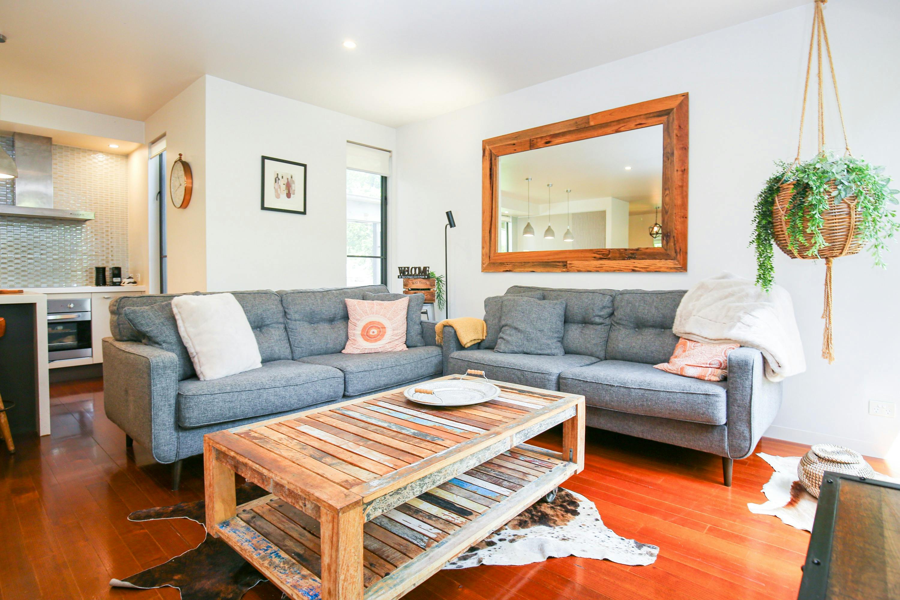 Living area at Chapter 11 Bright Accommodation Alpine Valley Getaways