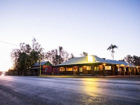 Condamine Hotel