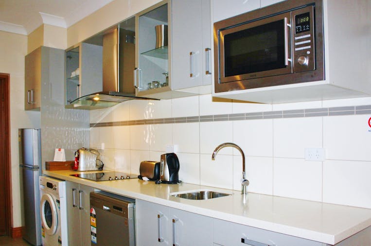 Superior One Bedroom King Apartment