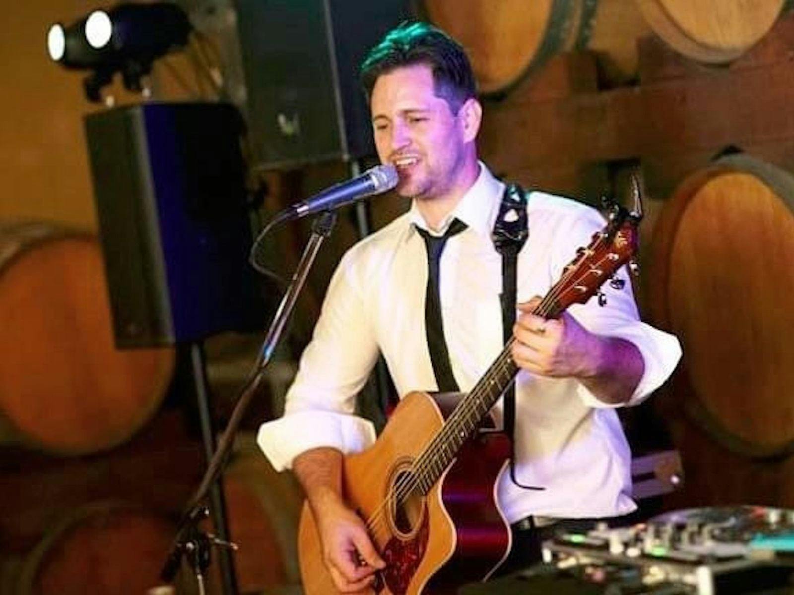 Live Music – Liam Dalby at James & Co. Wines