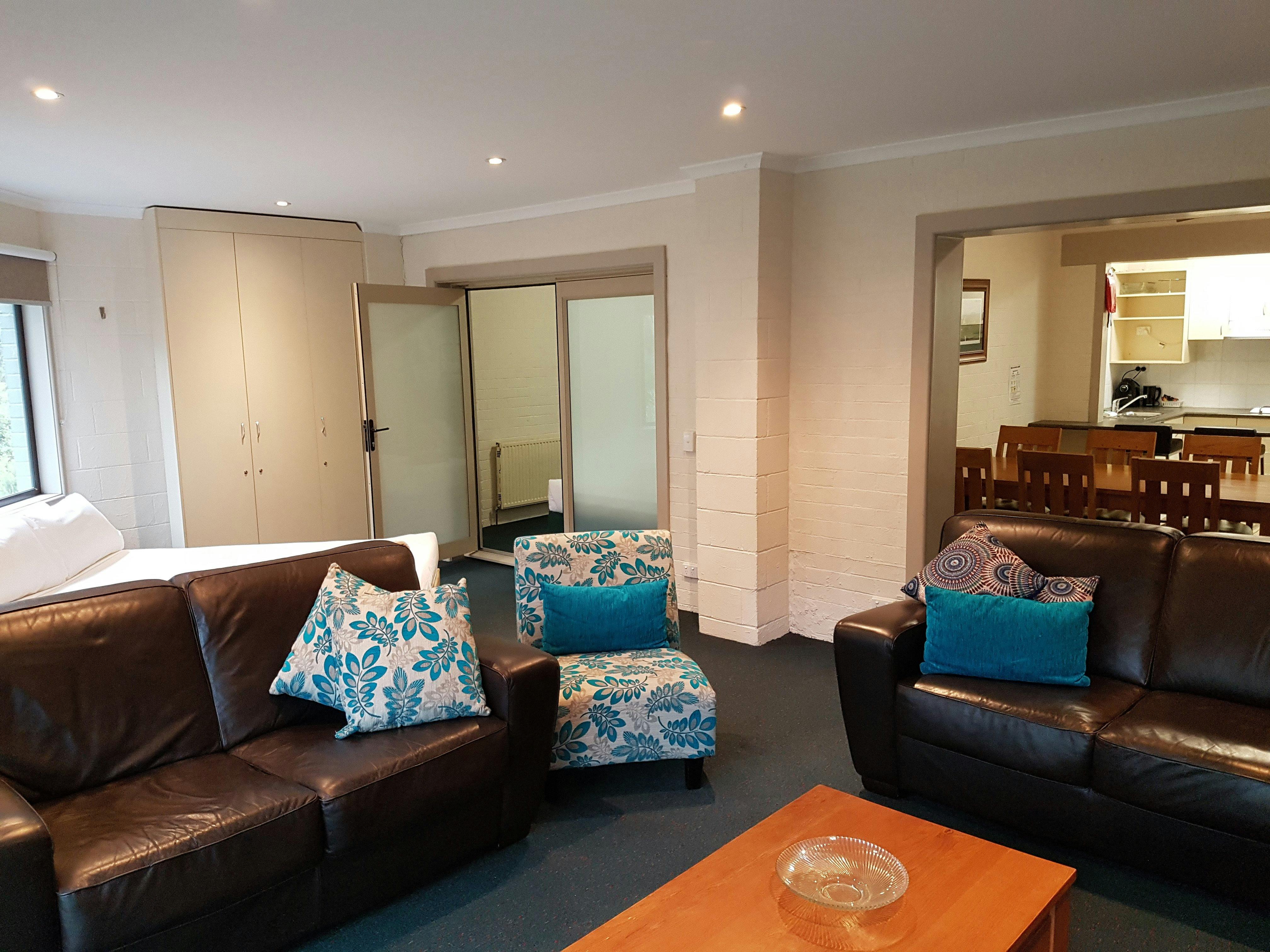 Cedarwood Apartments Falls Creek