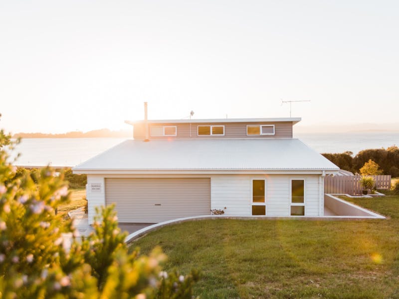 Holiday House image