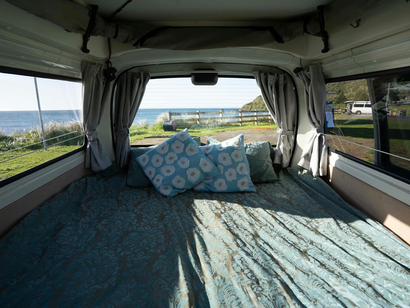NW Tassie Campers bed