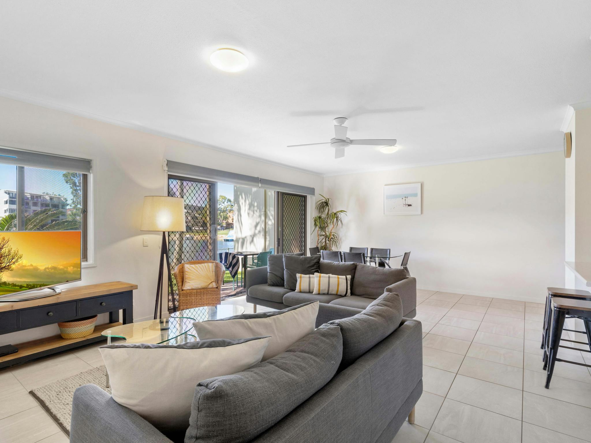 Culgoa Point Beach Resort Marina Lounge Culgoa Point Beach Resort Marina Lounge
