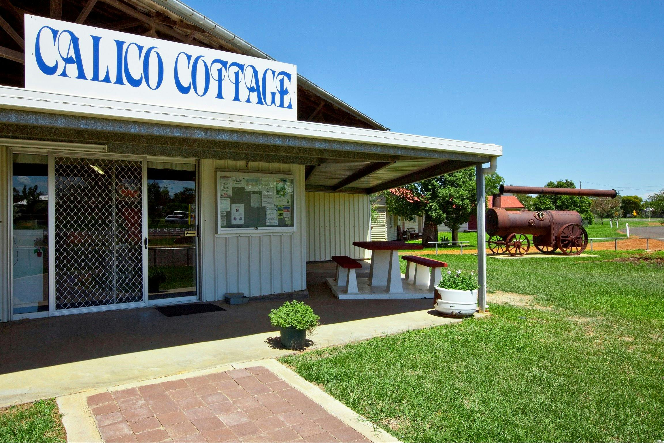 Calico Cottage - Wallumbilla, QLD