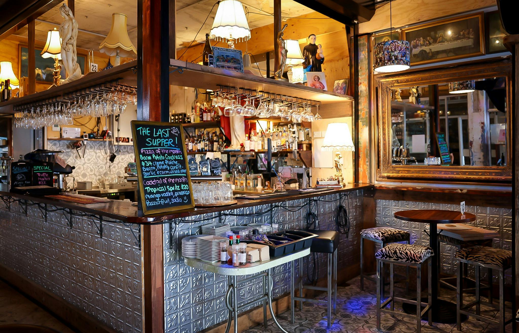 Funky Darwin bar