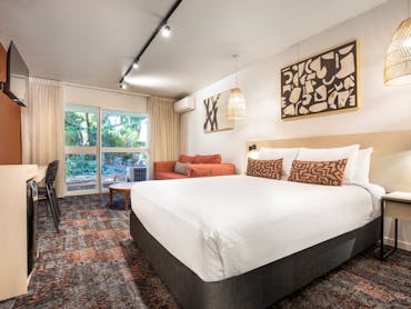 Nightcap at Dalrymple Hotel