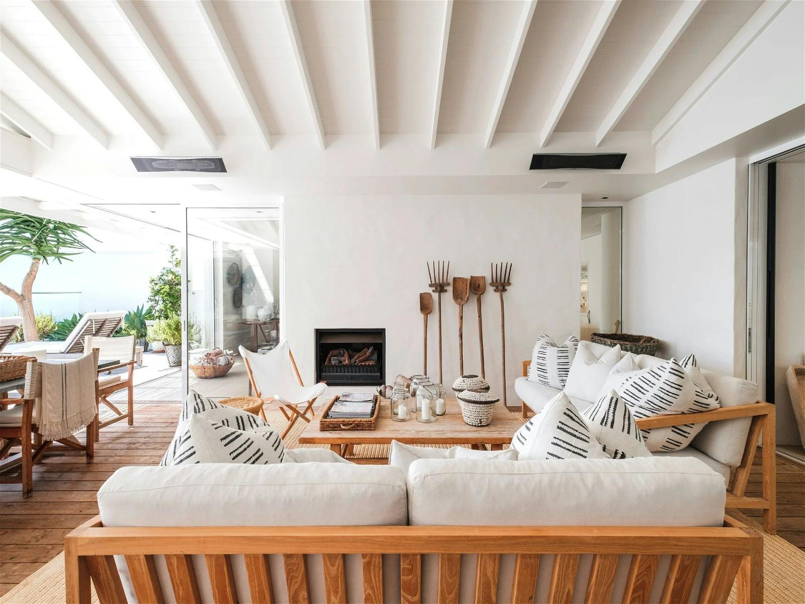 multiple living and dining areas, perfect for entertaining